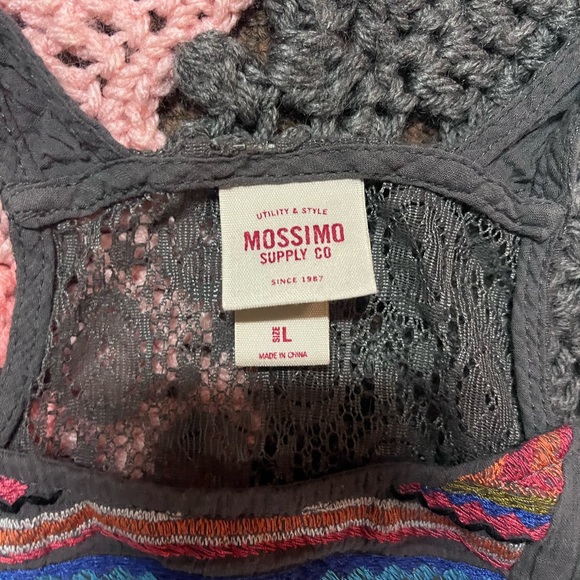 Tank top - Picture 2 of 3